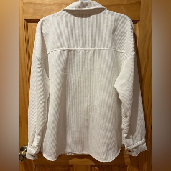 Collection by Cezele White Button-Up Shacket  women’s size L - Picture 3 of 9
